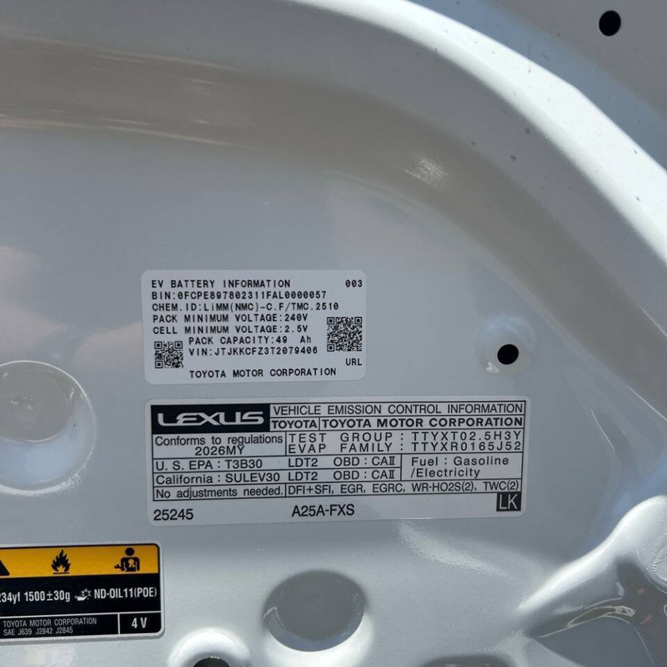 Used 2026 Lexus NX 450h+ F Sport AWD/4WD image 39