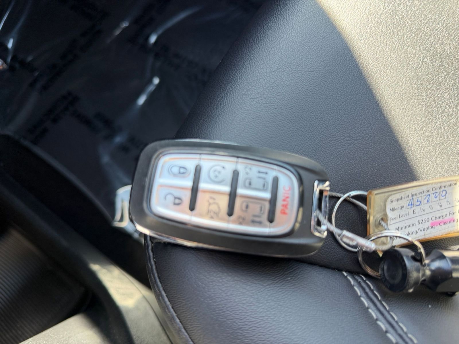 Used 2025 Chrysler Pacifica Select image 24