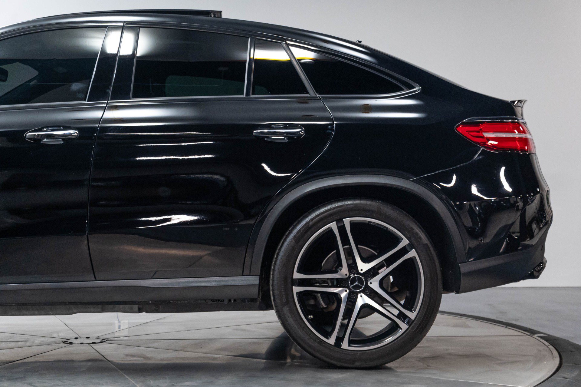 Used 2018 Mercedes-Benz GLE 43 AMG 4MATIC Coupe image 38