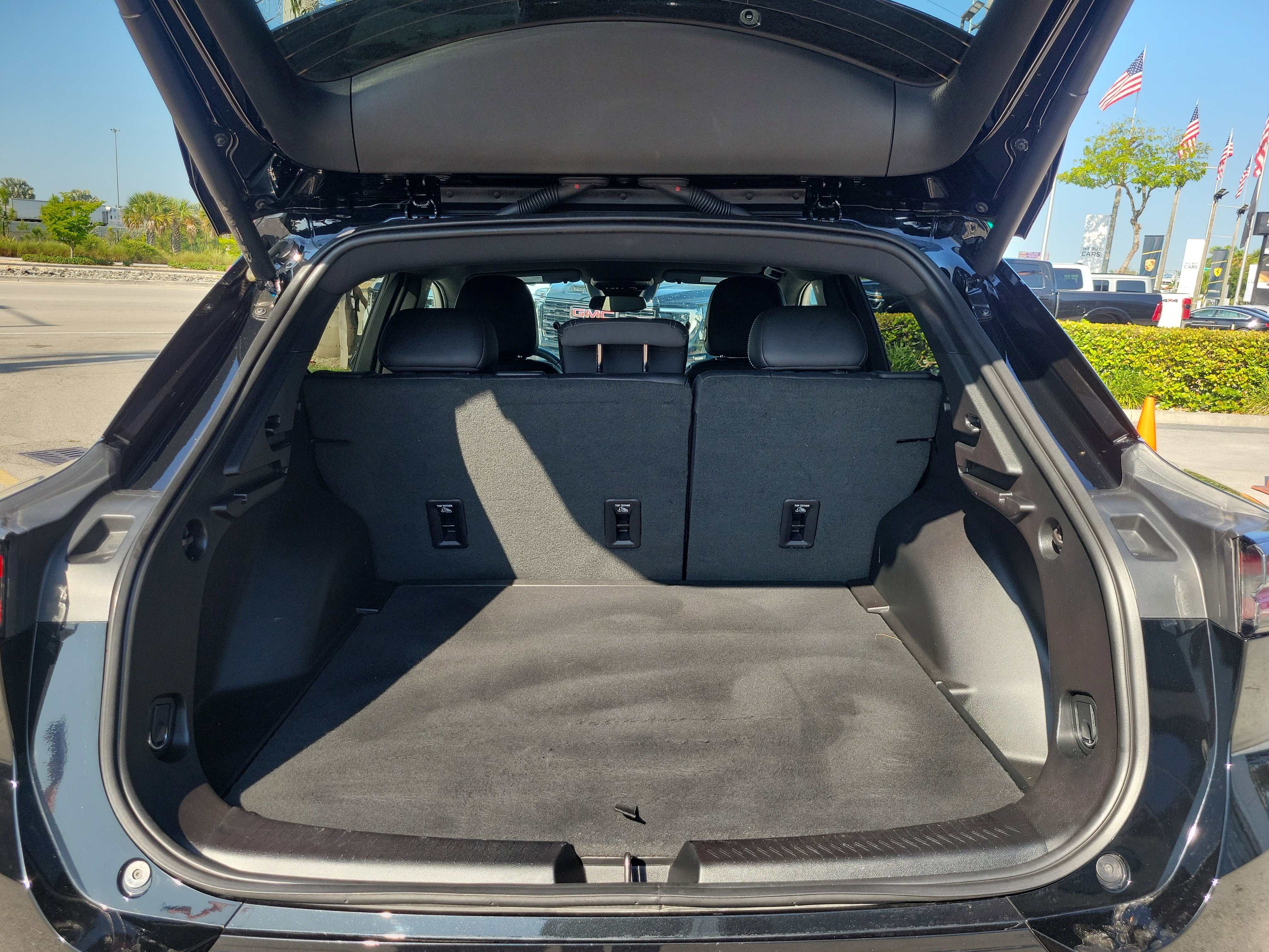 Used 2025 Chevrolet Equinox EV LT FWD image 16