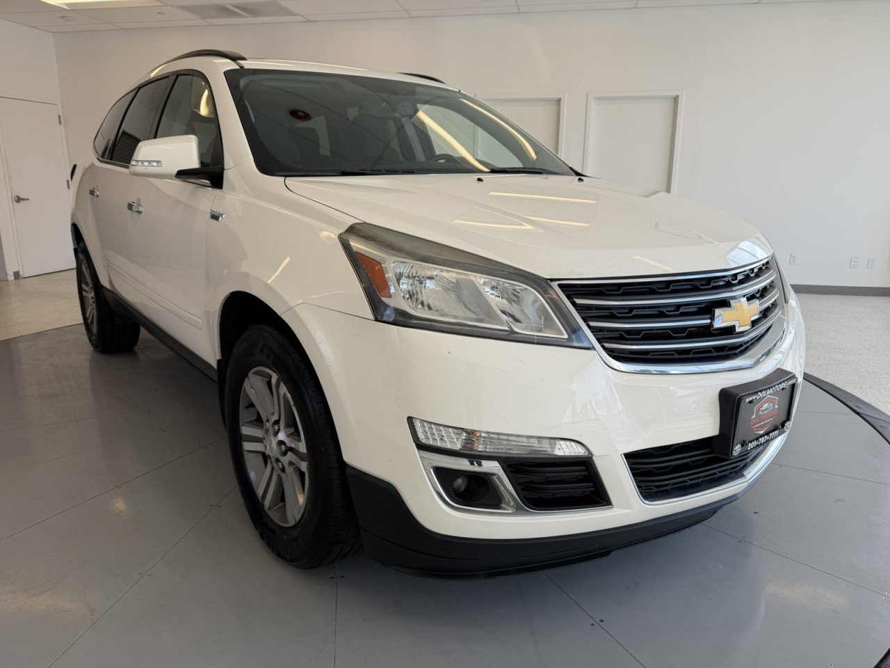 Used 2015 Chevrolet Traverse LT