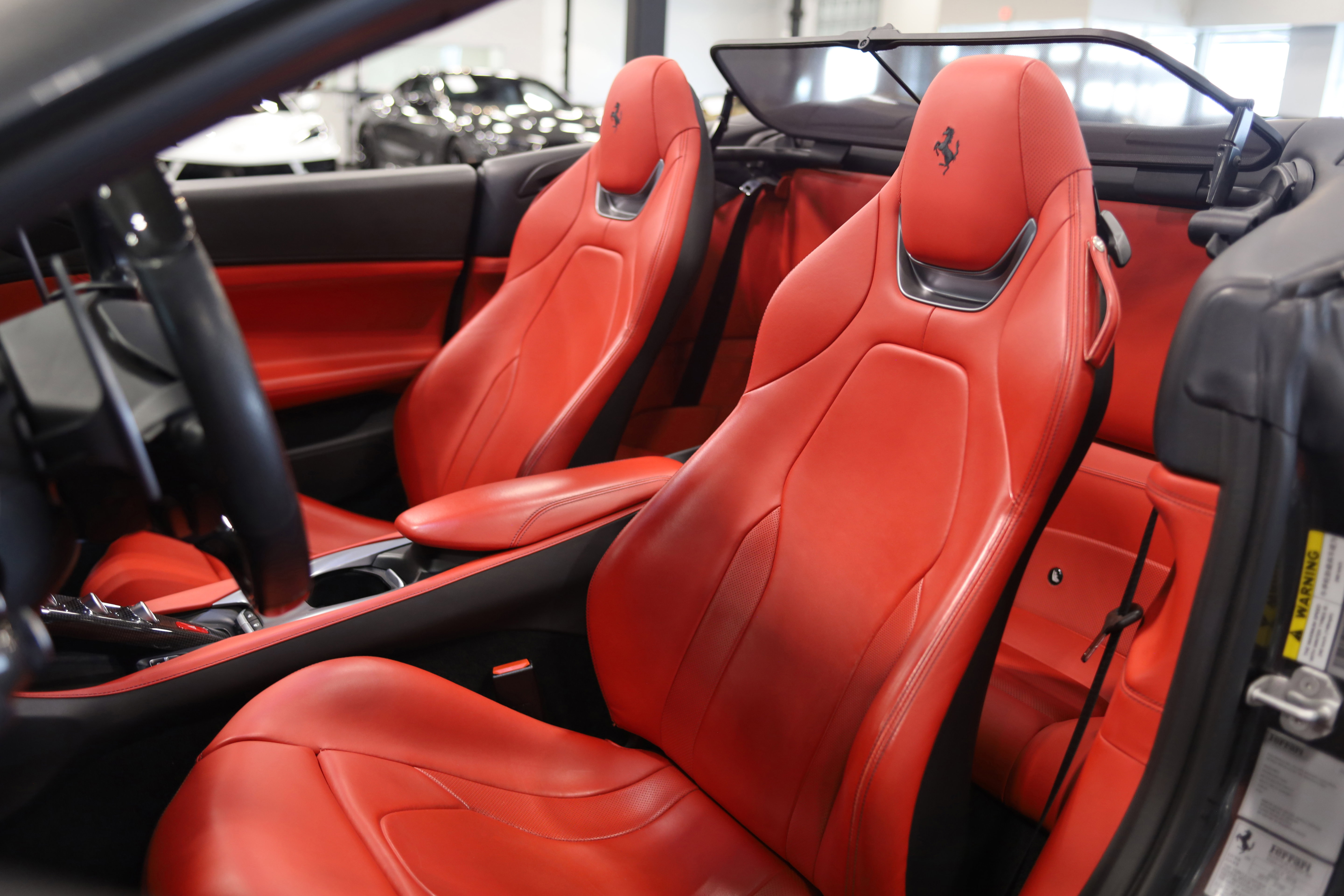 Used 2020 Ferrari Portofino RWD image 21