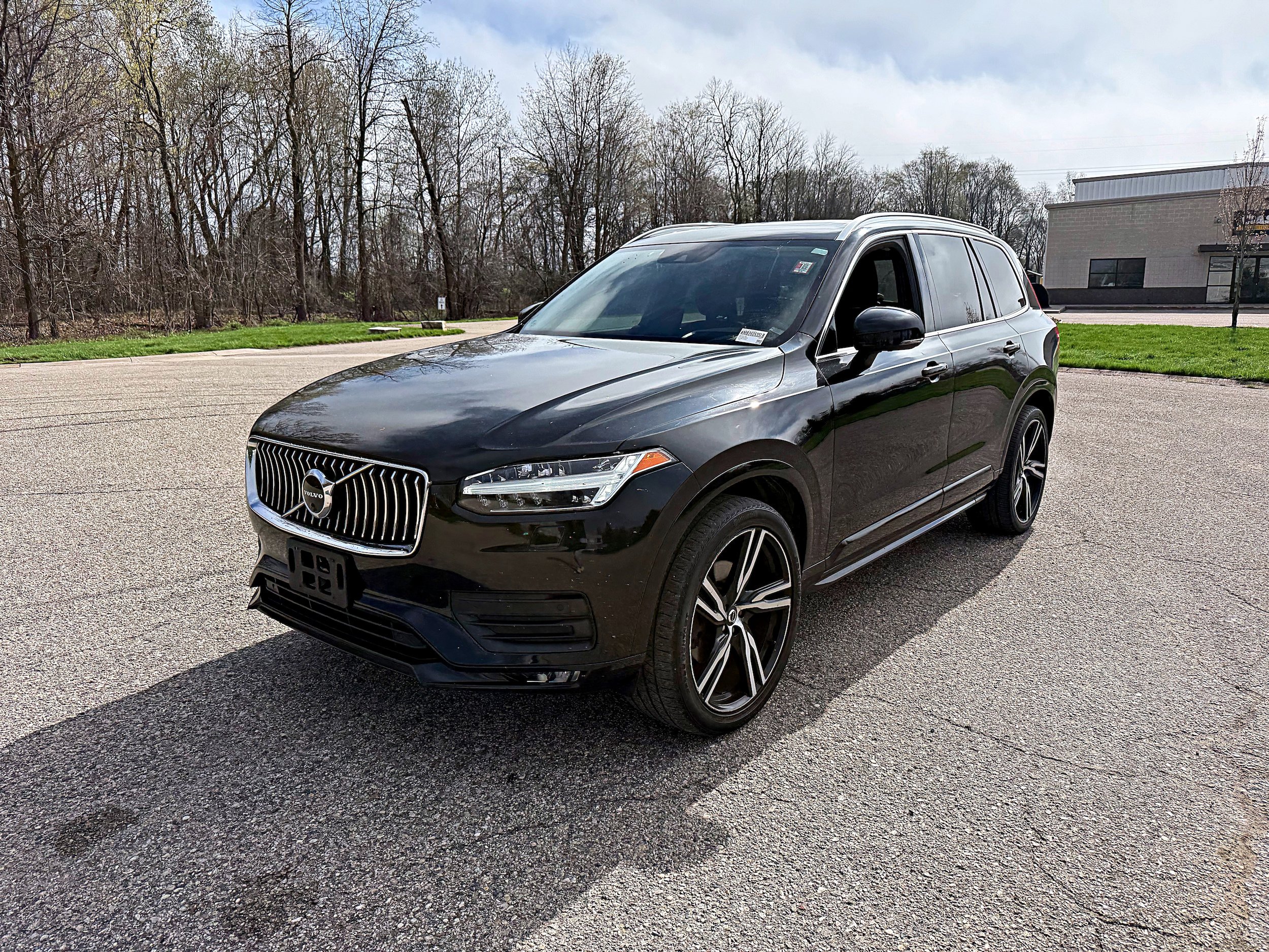 Used 2020 Volvo XC90 T6 Momentum image 5