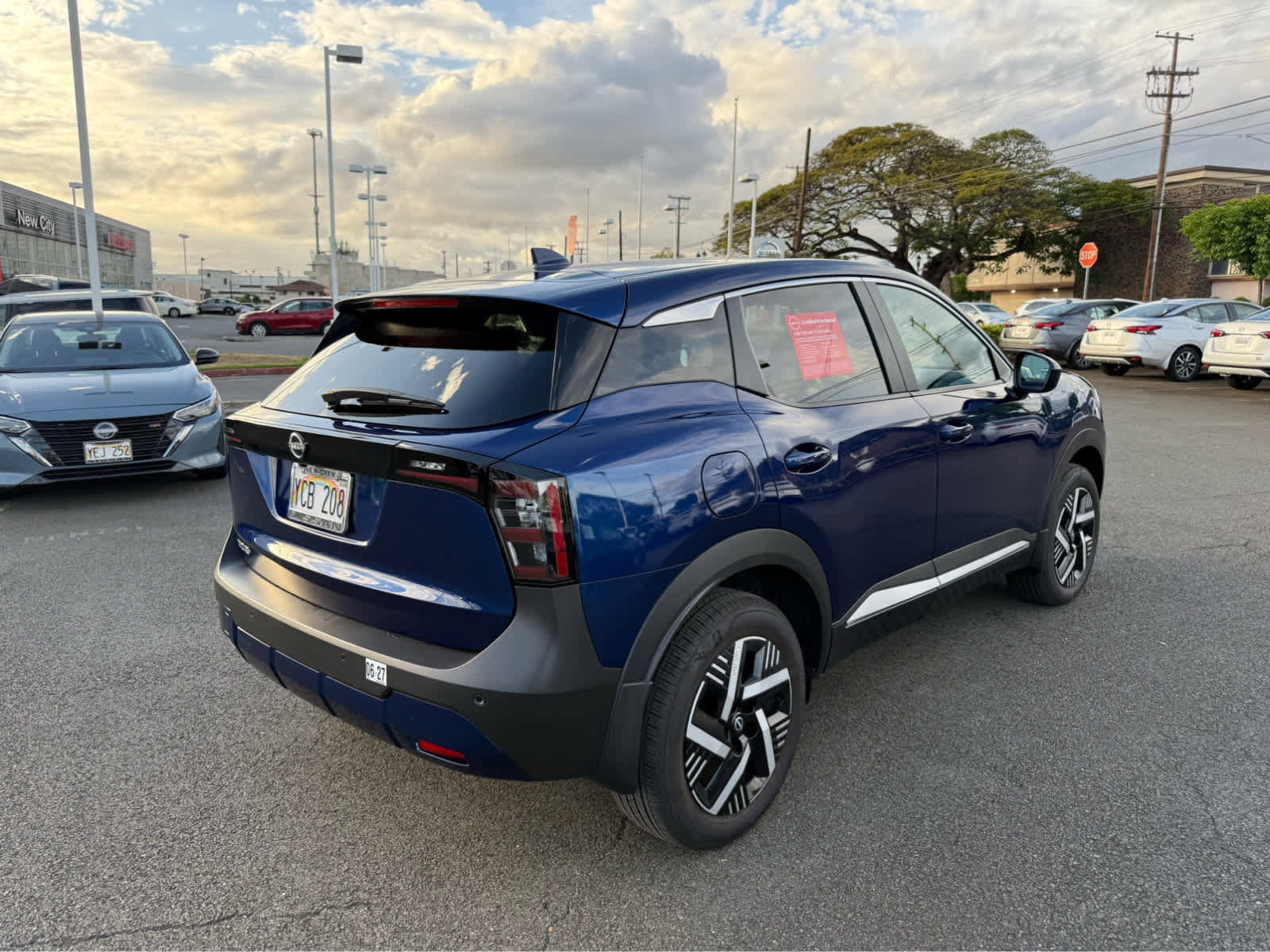 Used 2025 Nissan Kicks SV image 3