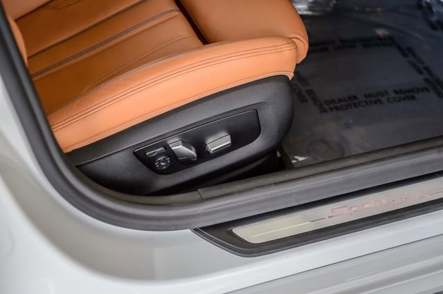 Used 2018 BMW 540i w/ Premium Package RWD image 46