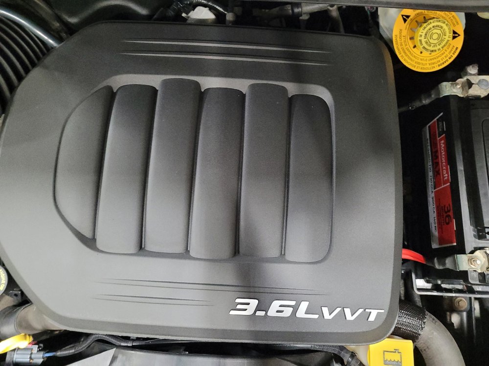 Used 2018 Dodge Grand Caravan SE image 30