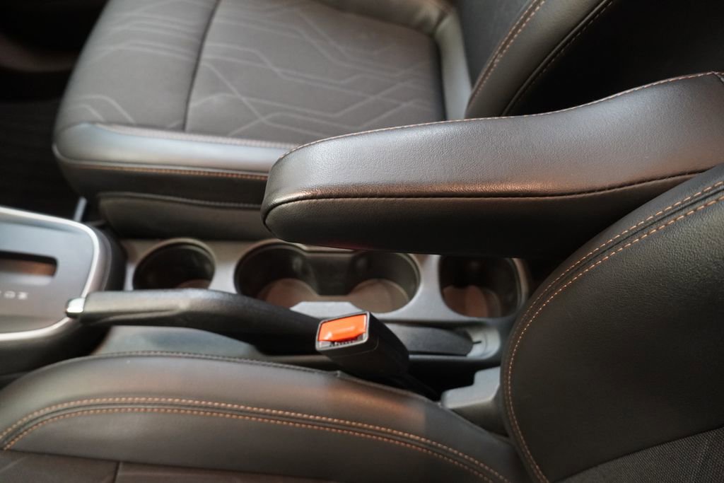 Used 2022 Chevrolet Trax LT w/ Sport Edition image 18