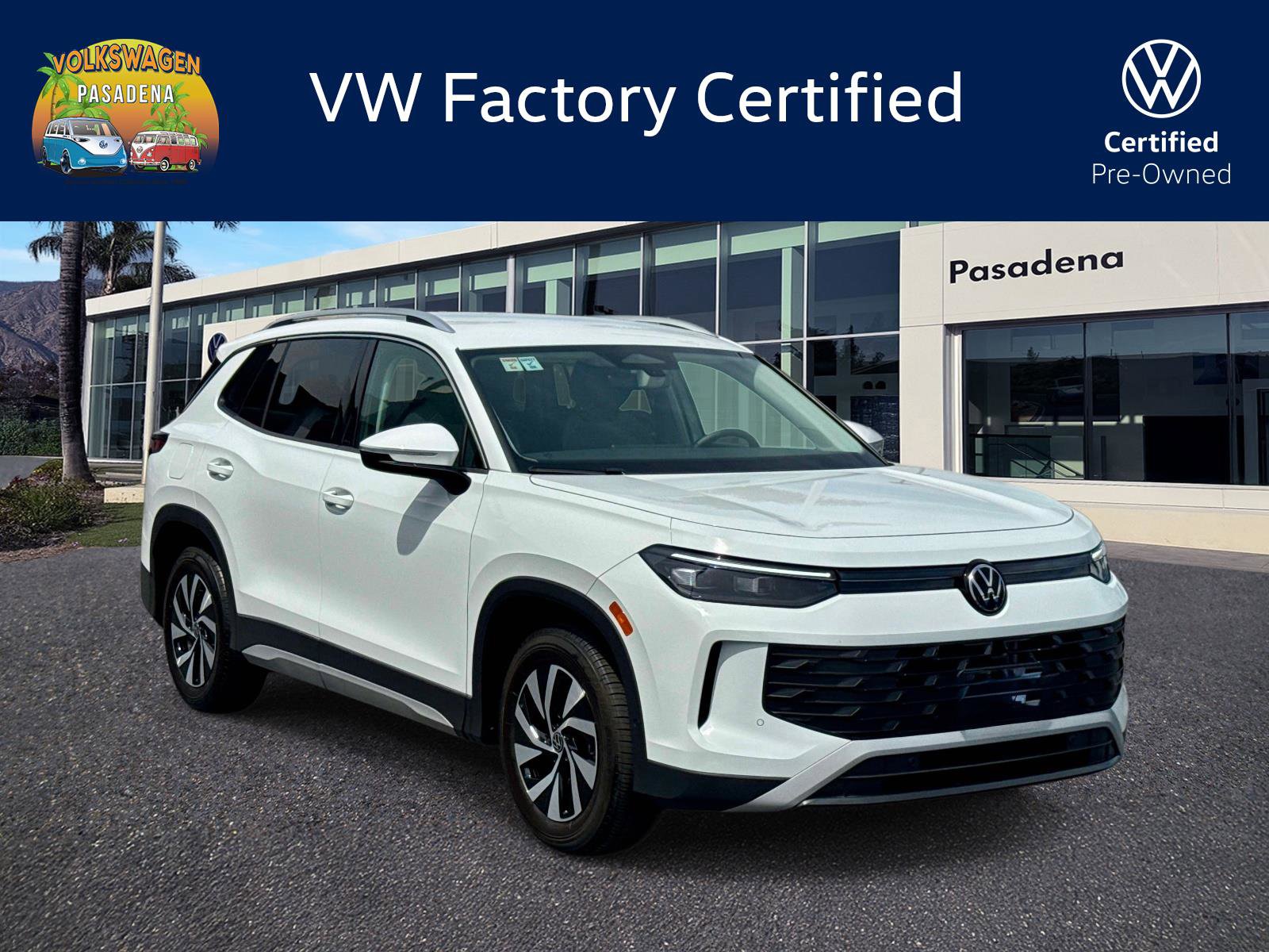 Certified 2025 Volkswagen Tiguan S image 1