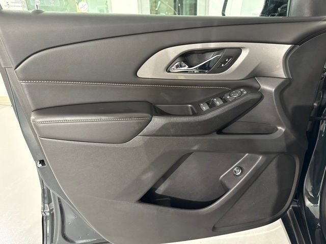 Used 2019 Chevrolet Traverse LT FWD image 19