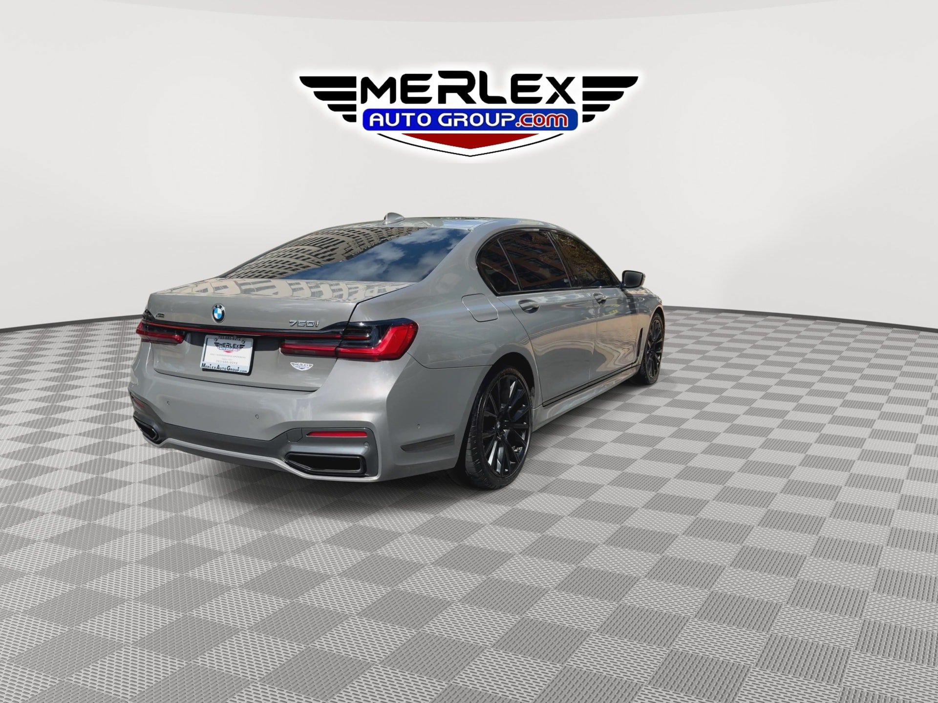 Used 2021 BMW 750i xDrive w/ Executive Package AWD/4WD image 8