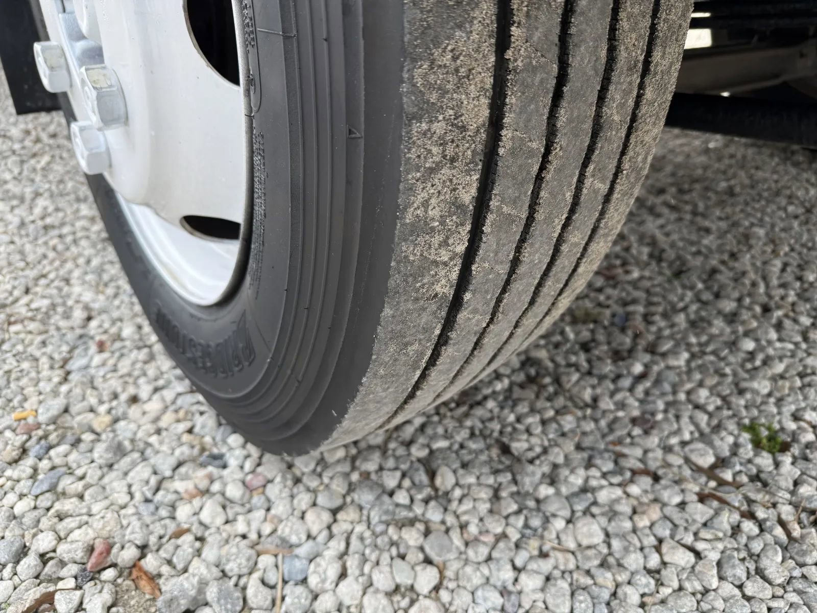 Used 2021 Isuzu NPR image 16