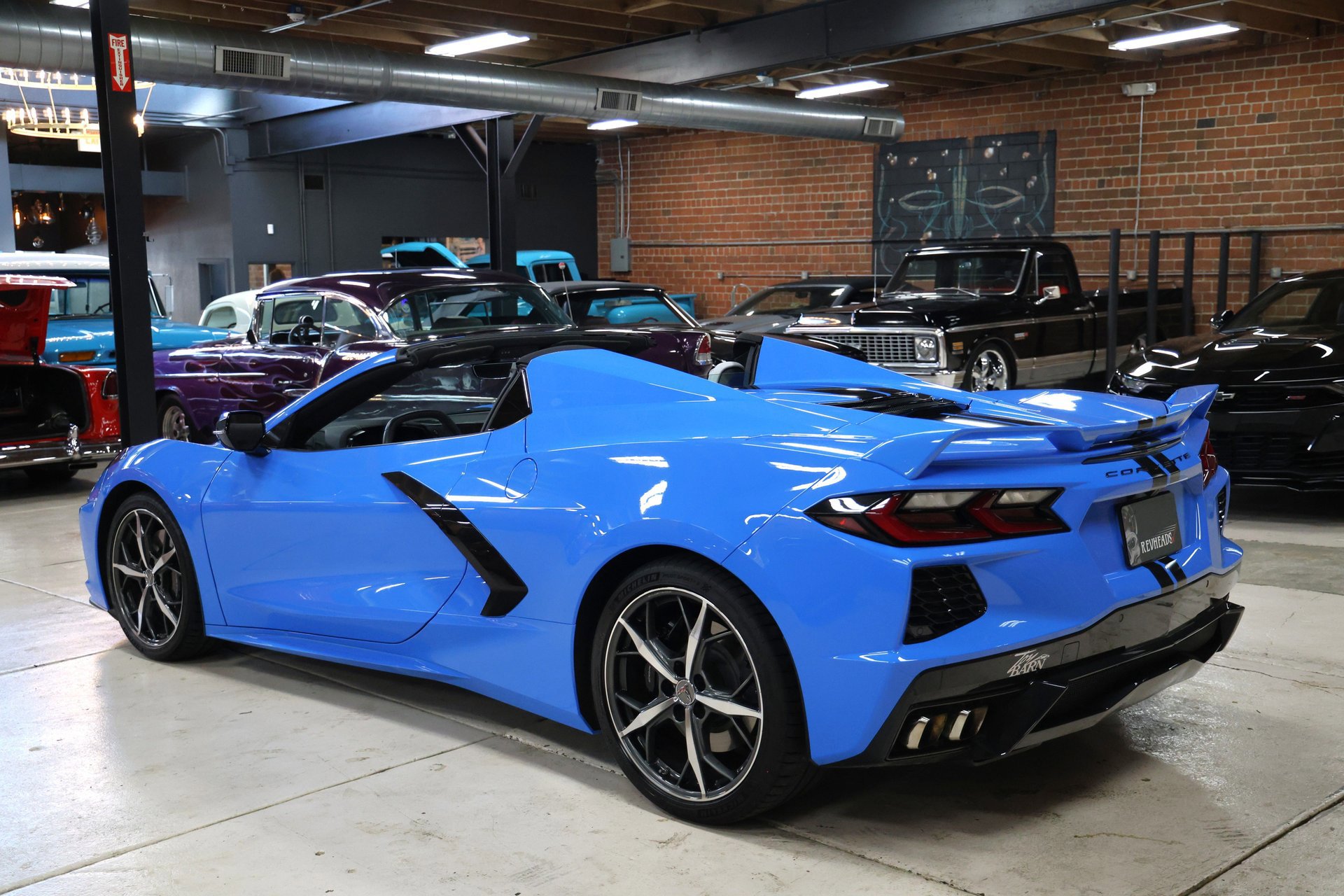 Used 2021 Chevrolet Corvette Stingray Convertible w/ Z51 Performance Package image 27