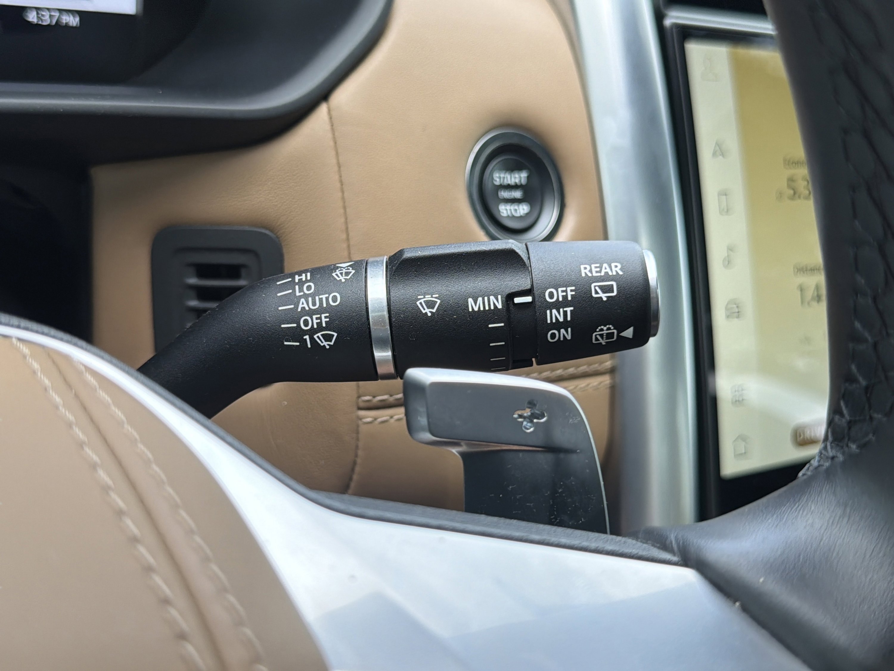 Used 2023 Land Rover Discovery Metropolitan Edition AWD/4WD image 59