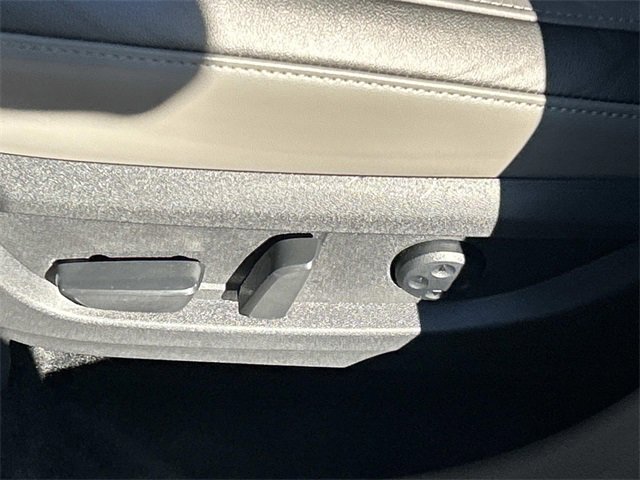 Used 2025 INFINITI QX50 Luxe image 17