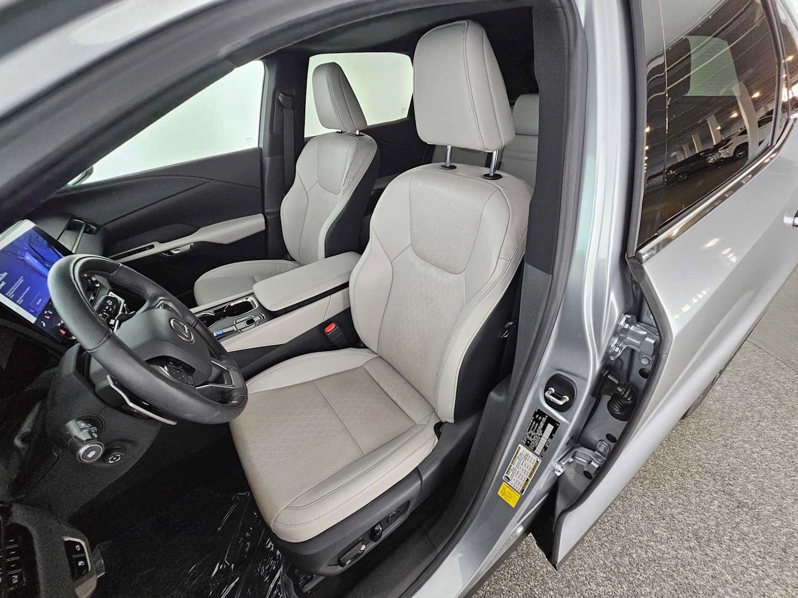 Certified 2023 Lexus RX 350 Premium Plus w/ Cold Area Package FWD image 21