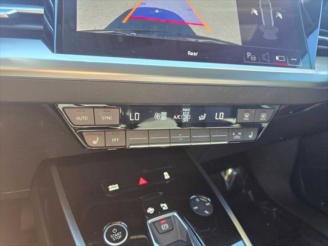 Used 2024 Audi Q4 e-tron Prestige image 31