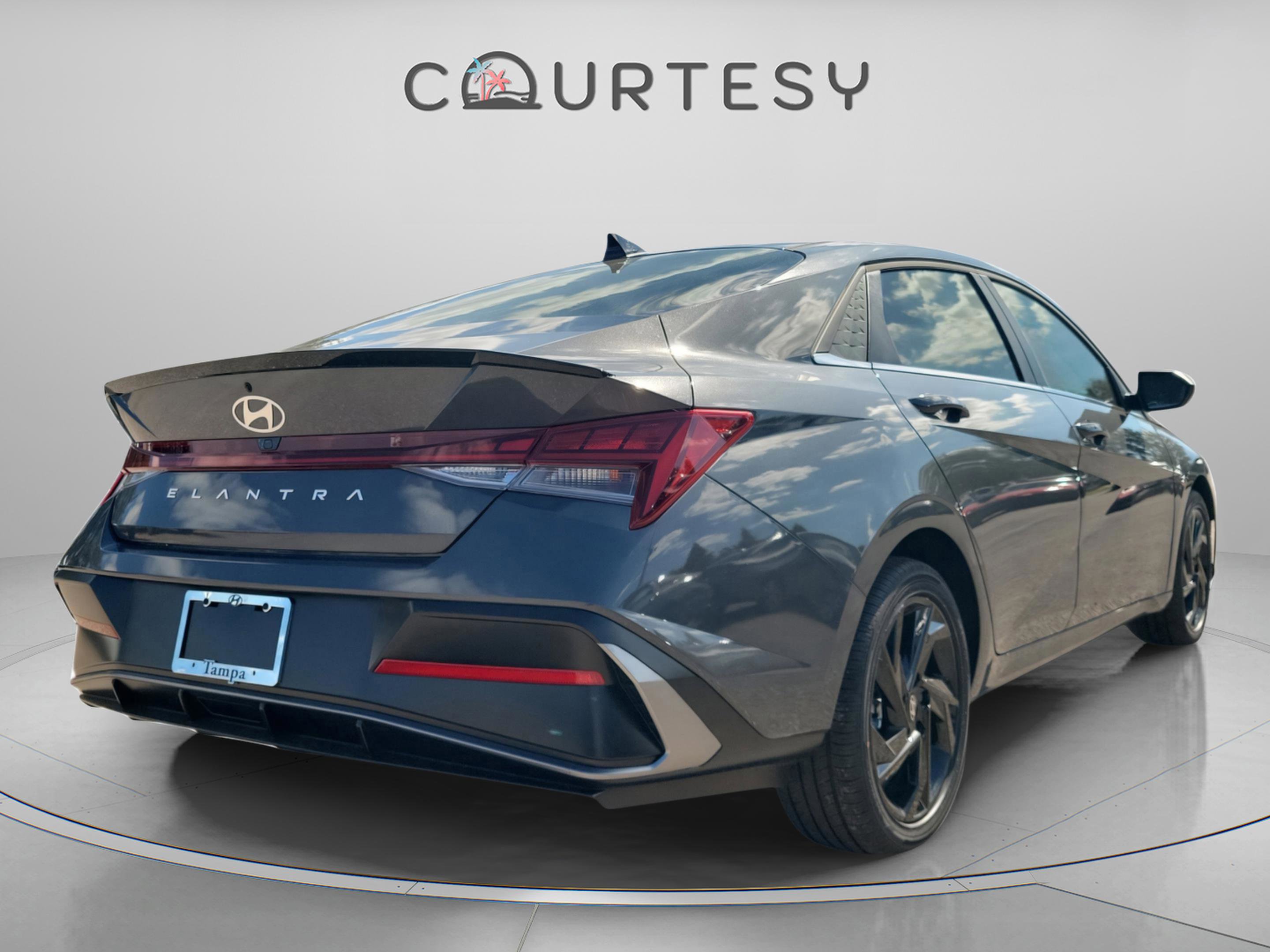 New 2026 Hyundai Elantra SEL Sport image 4