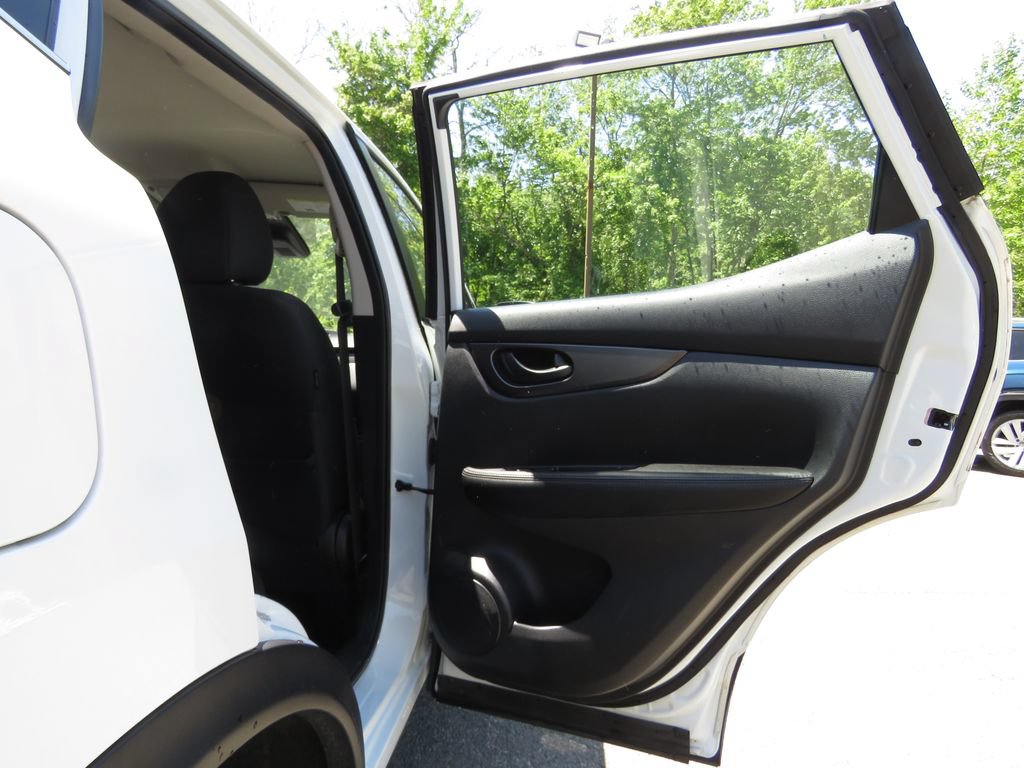 Used 2021 Nissan Rogue Sport S AWD/4WD image 15