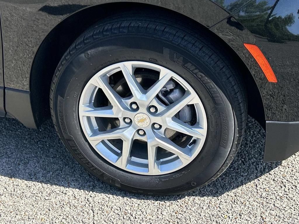 Used 2024 Chevrolet Equinox LT FWD image 9