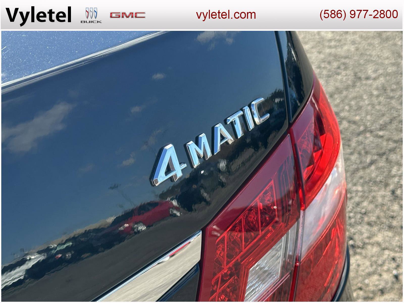 Used 2013 Mercedes-Benz E 350 4MATIC Sedan image 10