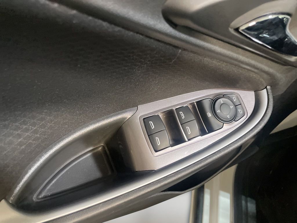 Used 2024 Chevrolet Malibu LT image 18