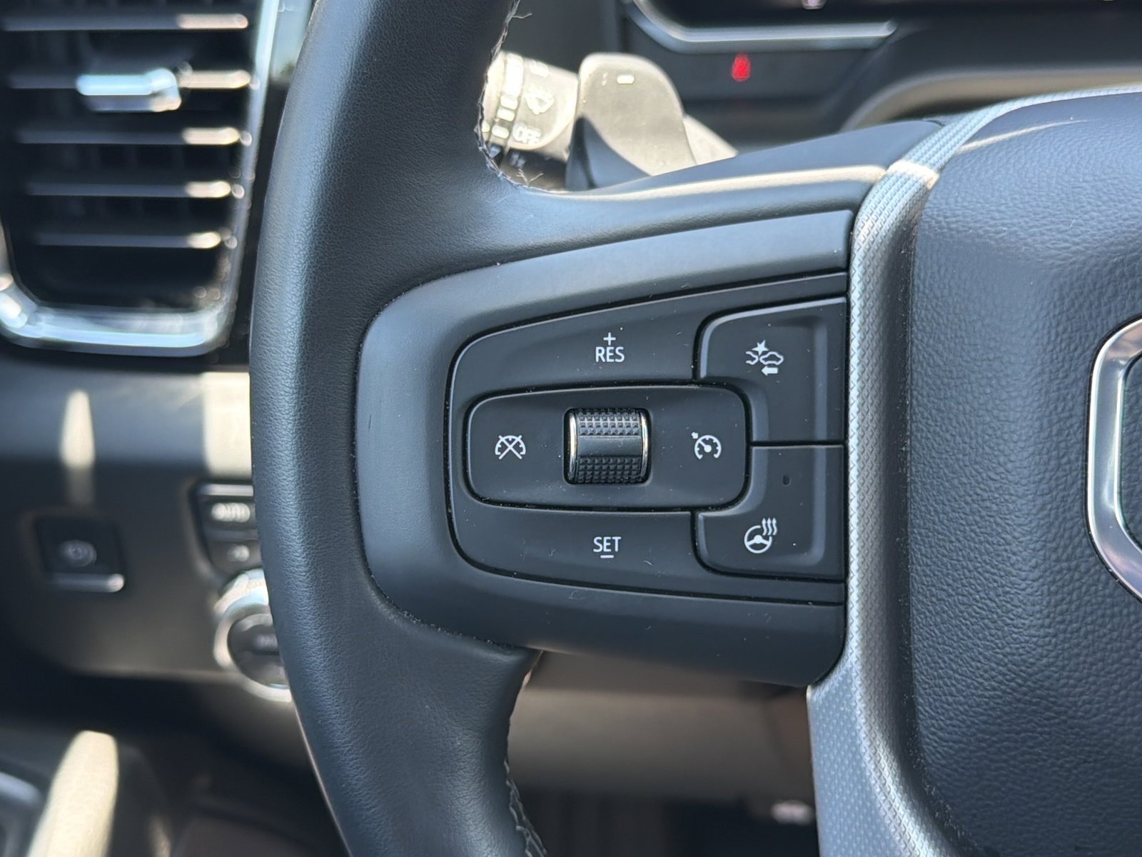 Used 2024 GMC Sierra 1500 Denali w/ Denali Reserve Package AWD/4WD image 19