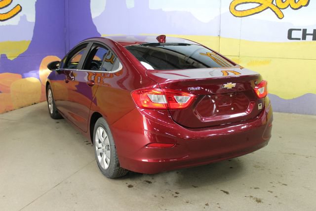Used 2016 Chevrolet Cruze LT FWD image 5
