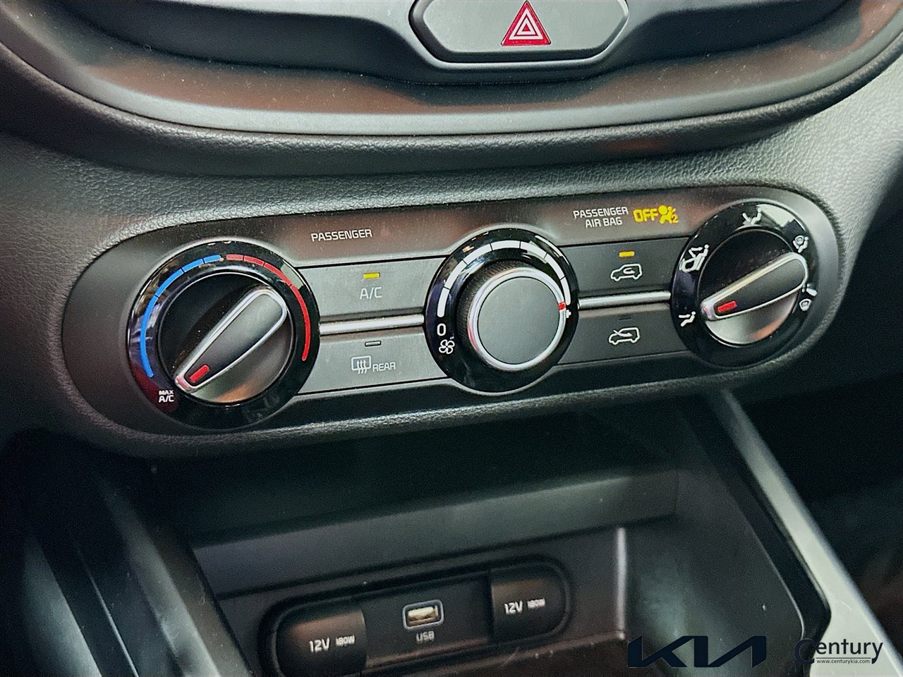 Certified 2023 Kia Soul LX FWD image 15