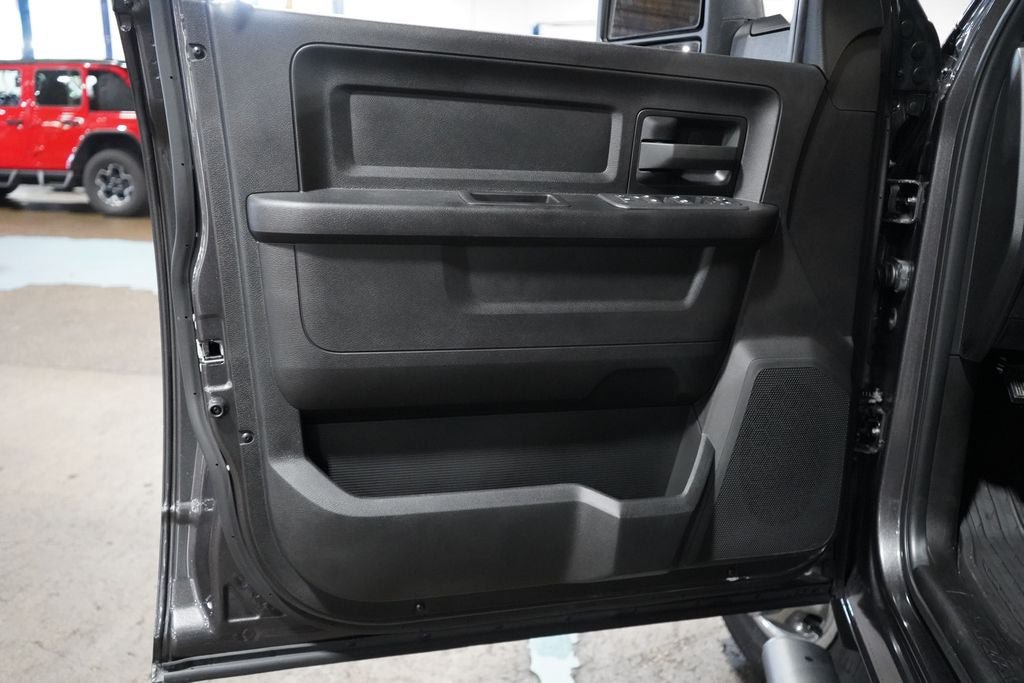 New 2026 RAM 3500 Tradesman AWD/4WD image 24