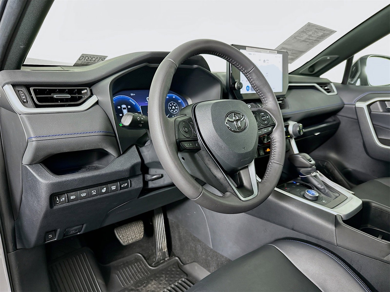 Used 2024 Toyota RAV4 XSE w/ Advanced Technology Package image 9