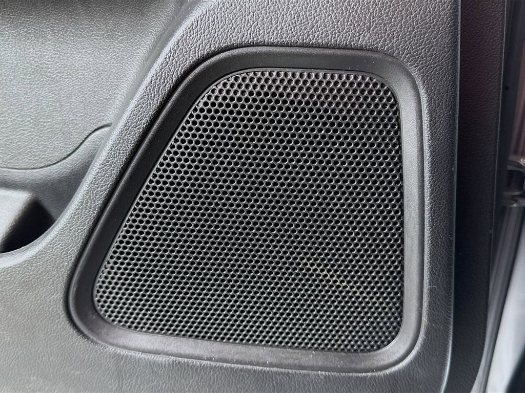 Used 2020 Mitsubishi Outlander SEL image 25