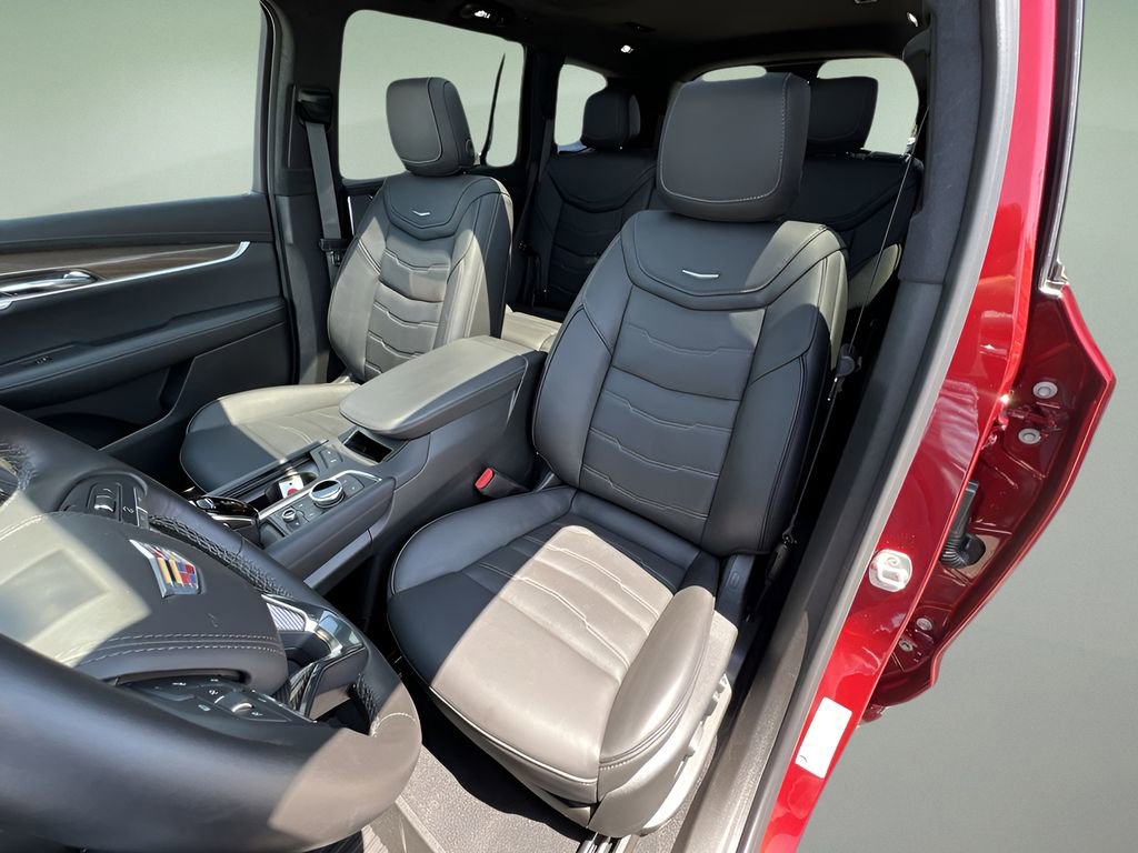 Certified 2024 Cadillac XT6 Premium Luxury w/ Platinum Package image 20