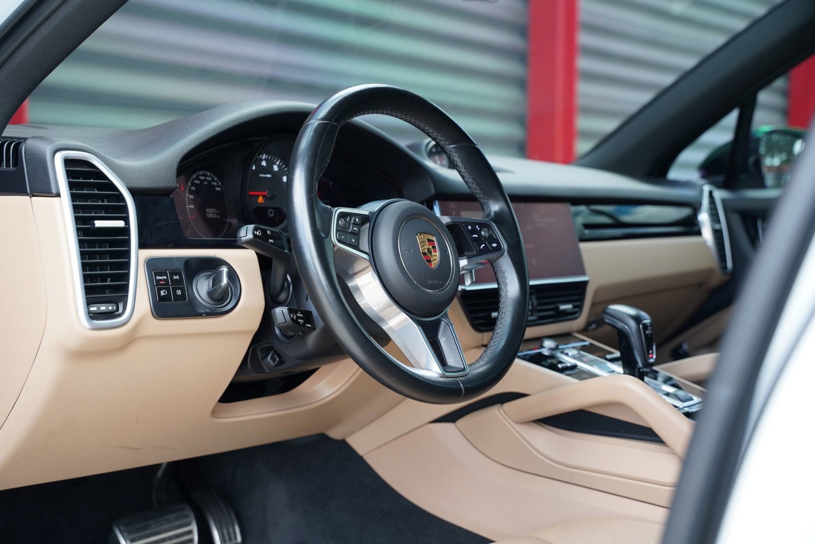 Used 2021 Porsche Cayenne S AWD/4WD image 16