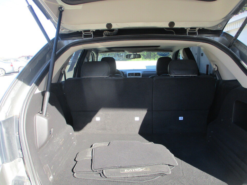 Used 2008 Lincoln MKX AWD image 6