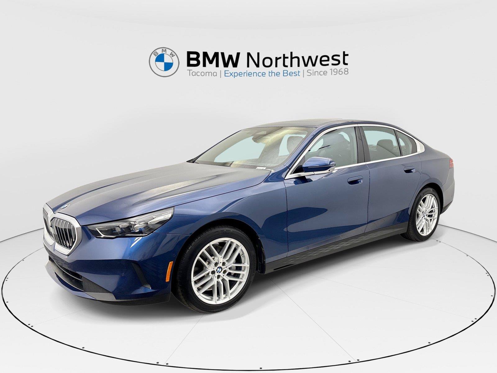 Used 2025 BMW 530i xDrive w/ Premium Package