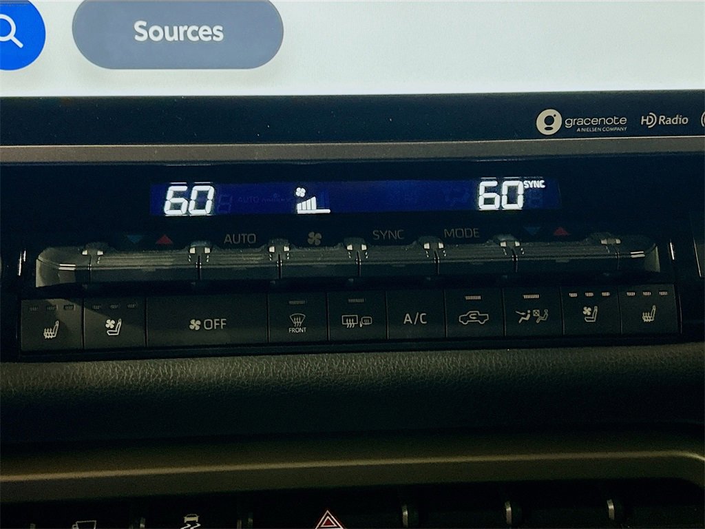 Used 2024 Toyota Tundra Limited image 13