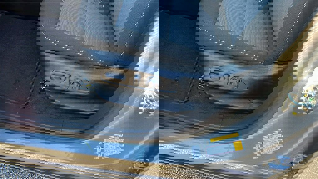 New 2025 Chevrolet Blazer LT w/ Midnight/Sport Edition image 14