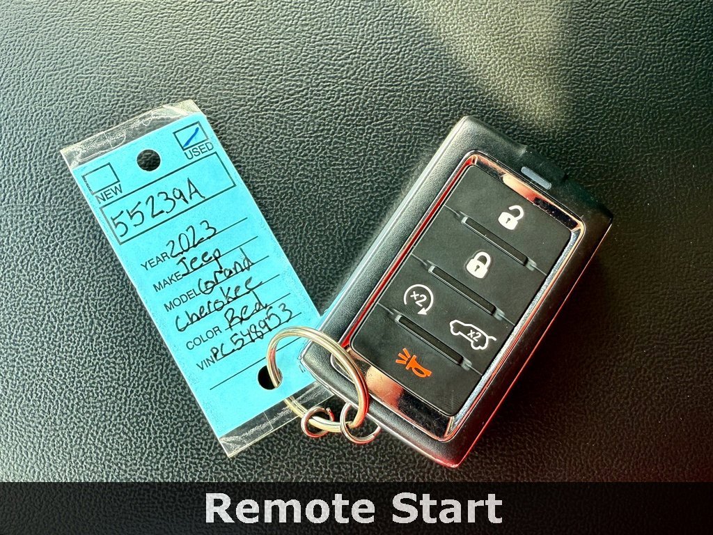 Used 2023 Jeep Grand Cherokee Altitude image 37