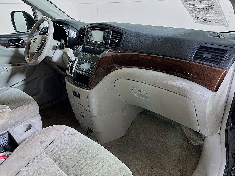 Used 2017 Nissan Quest SV image 28