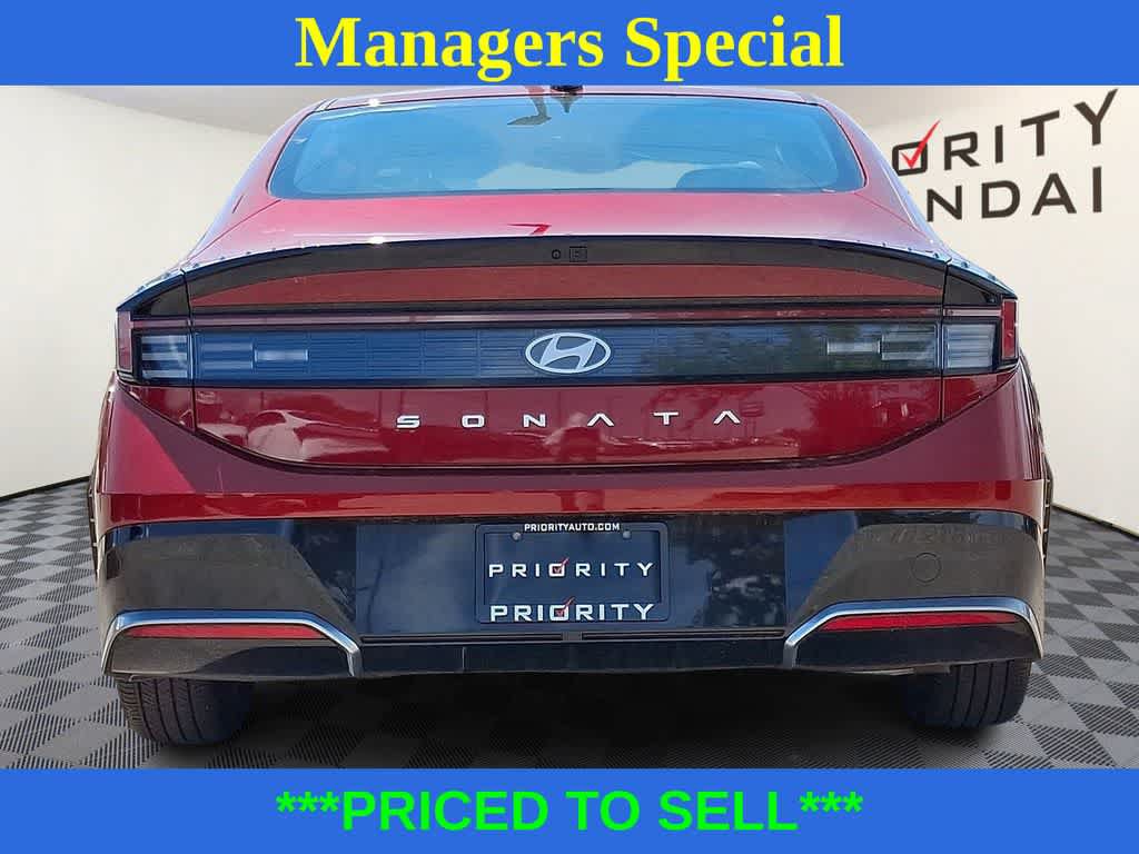 Used 2025 Hyundai Sonata SEL FWD image 5