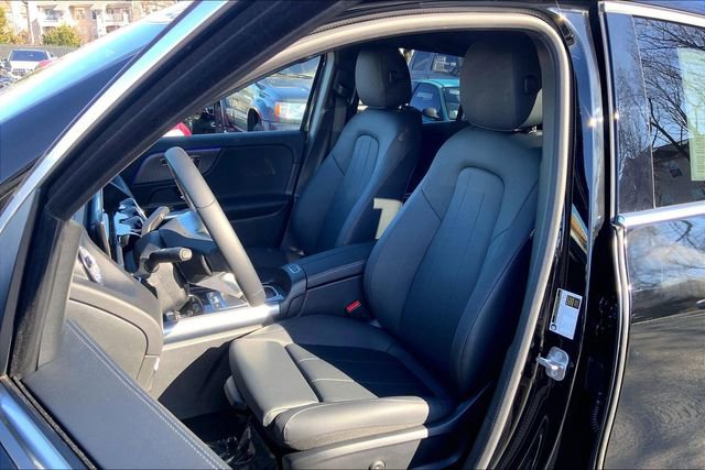 Used 2025 Mercedes-Benz GLA 250 4MATIC image 6