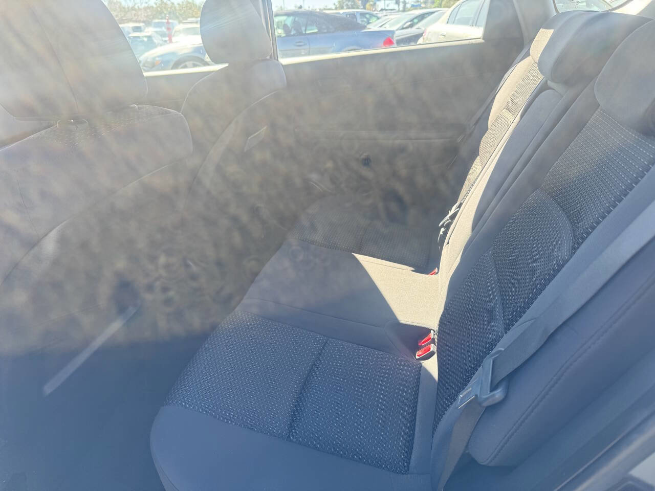 Used 2010 Hyundai Elantra GLS FWD image 14