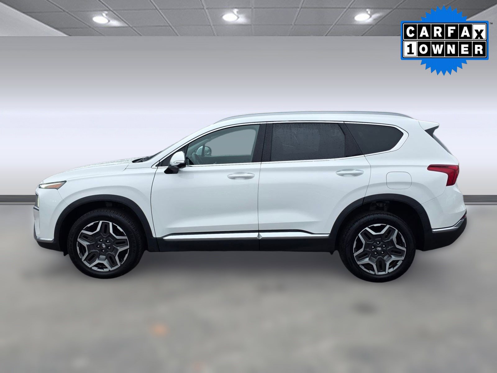 Used 2023 Hyundai Santa Fe Limited image 2