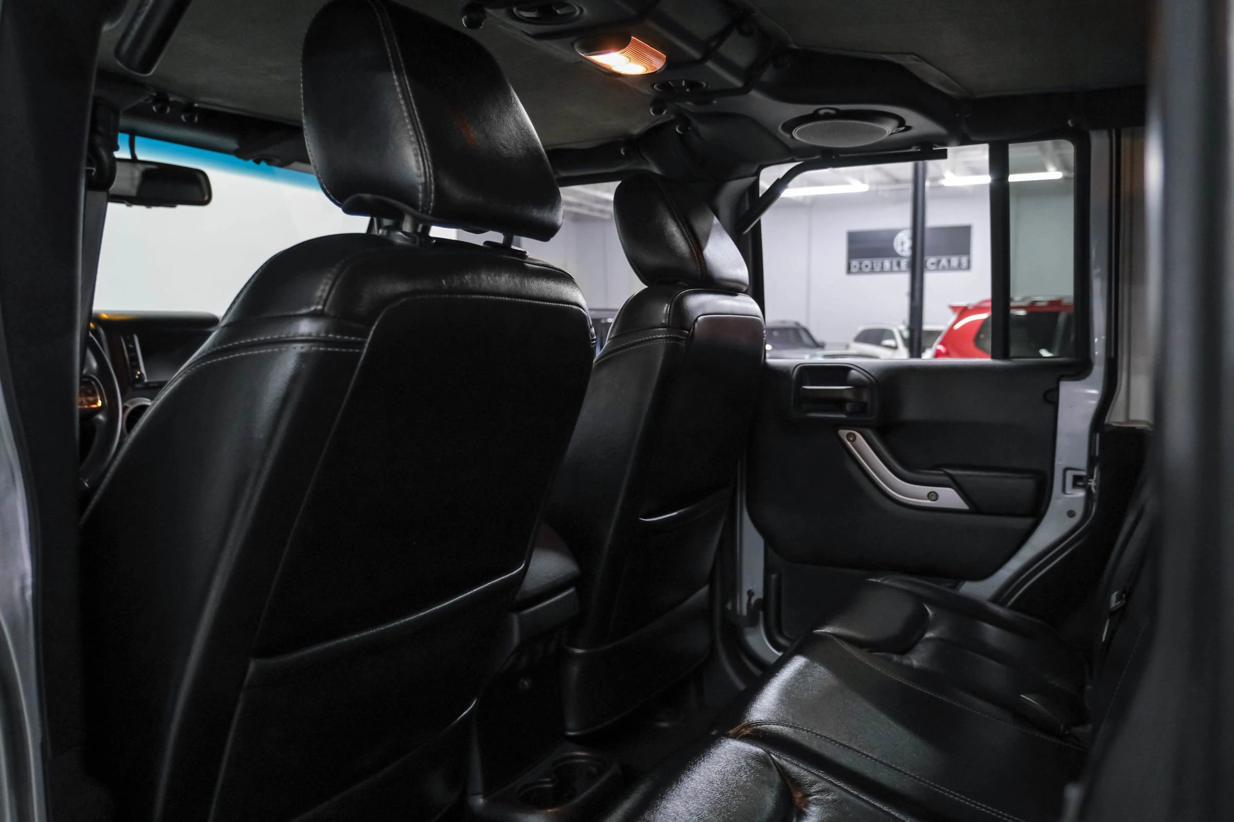 Used 2013 Jeep Wrangler Unlimited Sahara w/ Connectivity Group image 33