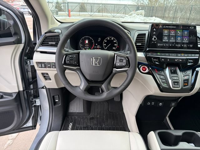 New 2026 Honda Odyssey Touring image 13