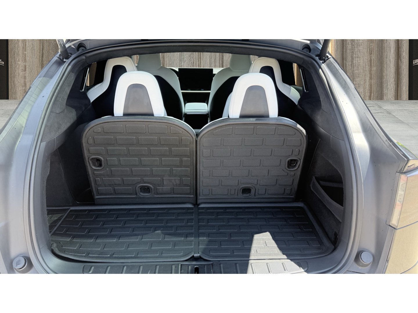 Used 2022 Tesla Model X Plaid AWD/4WD image 10