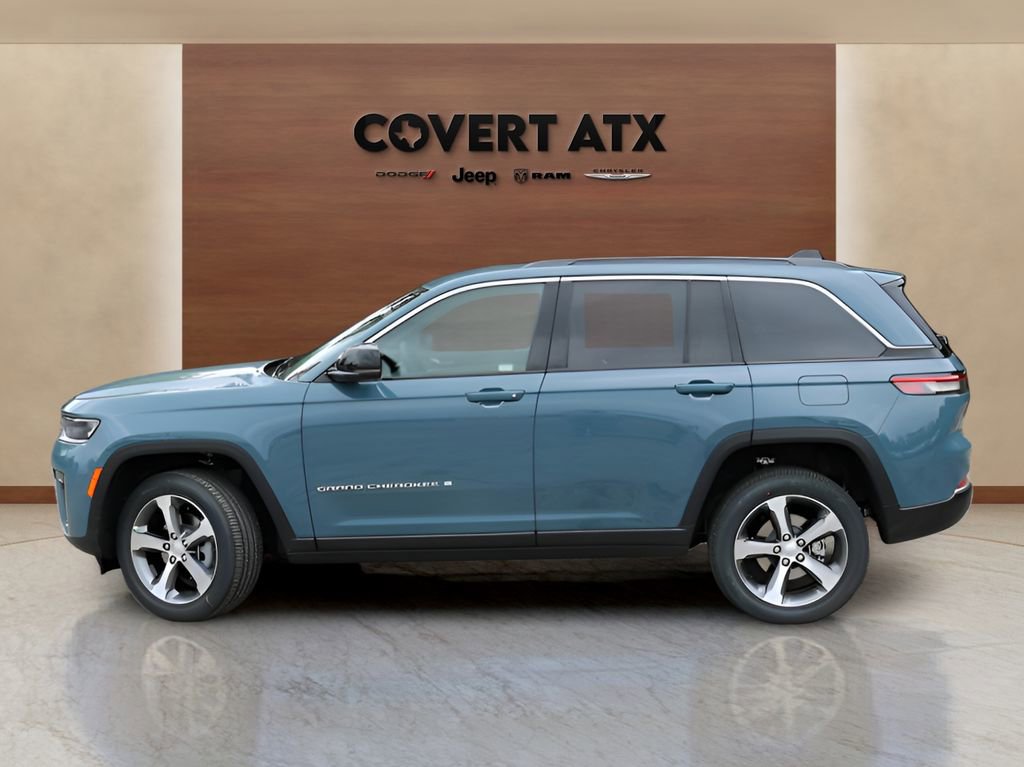 New 2026 Jeep Grand Cherokee Limited RWD image 2