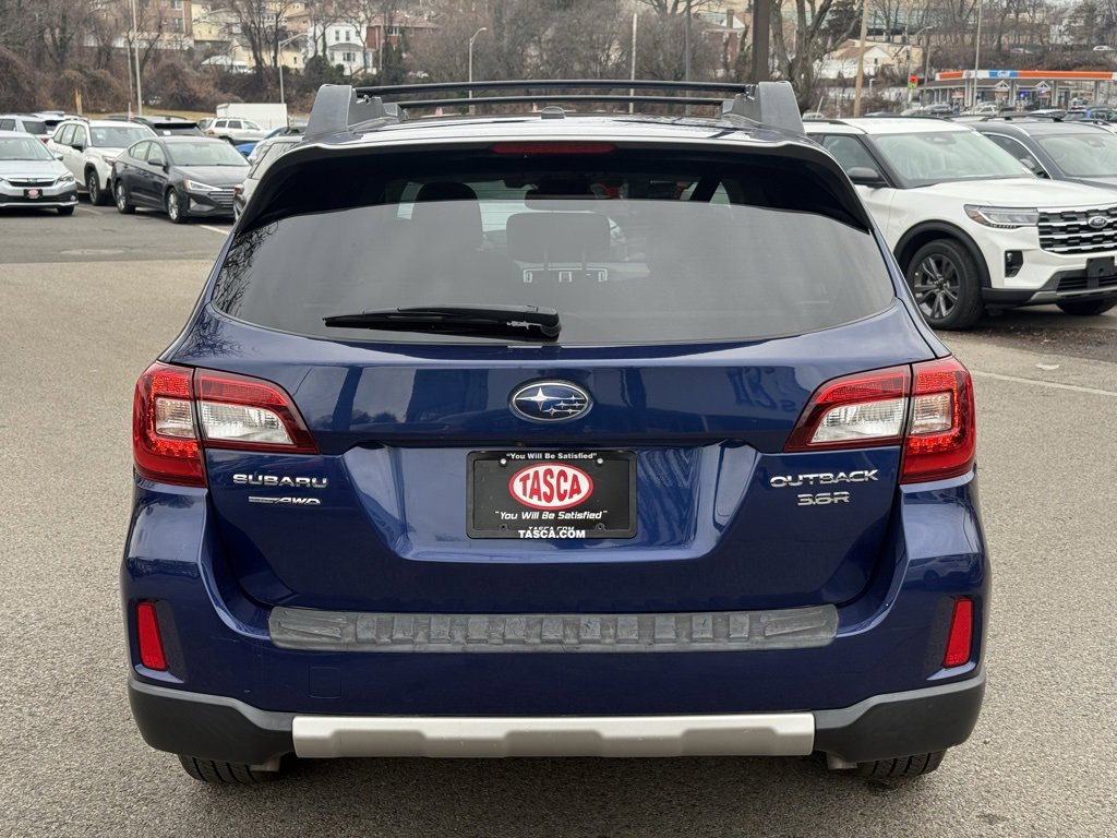 Used 2015 Subaru Outback 3.6R Limited image 6