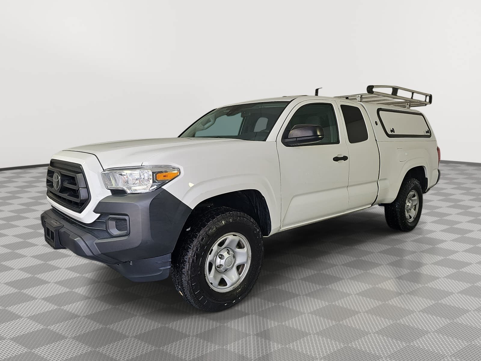 Used 2023 Toyota Tacoma SR RWD image 4
