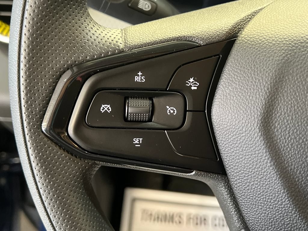 Used 2024 Chevrolet Trax LT FWD image 24